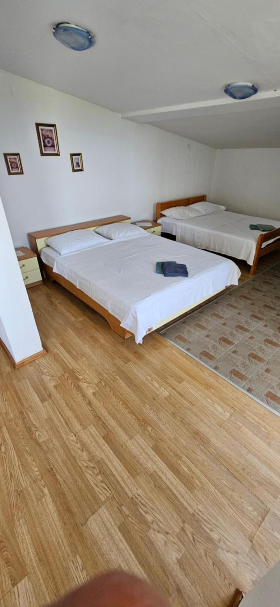 Apartments Hugo Malinska Quarto foto