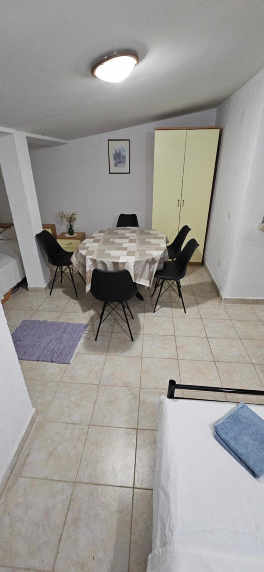 Apartments Hugo Malinska Quarto foto